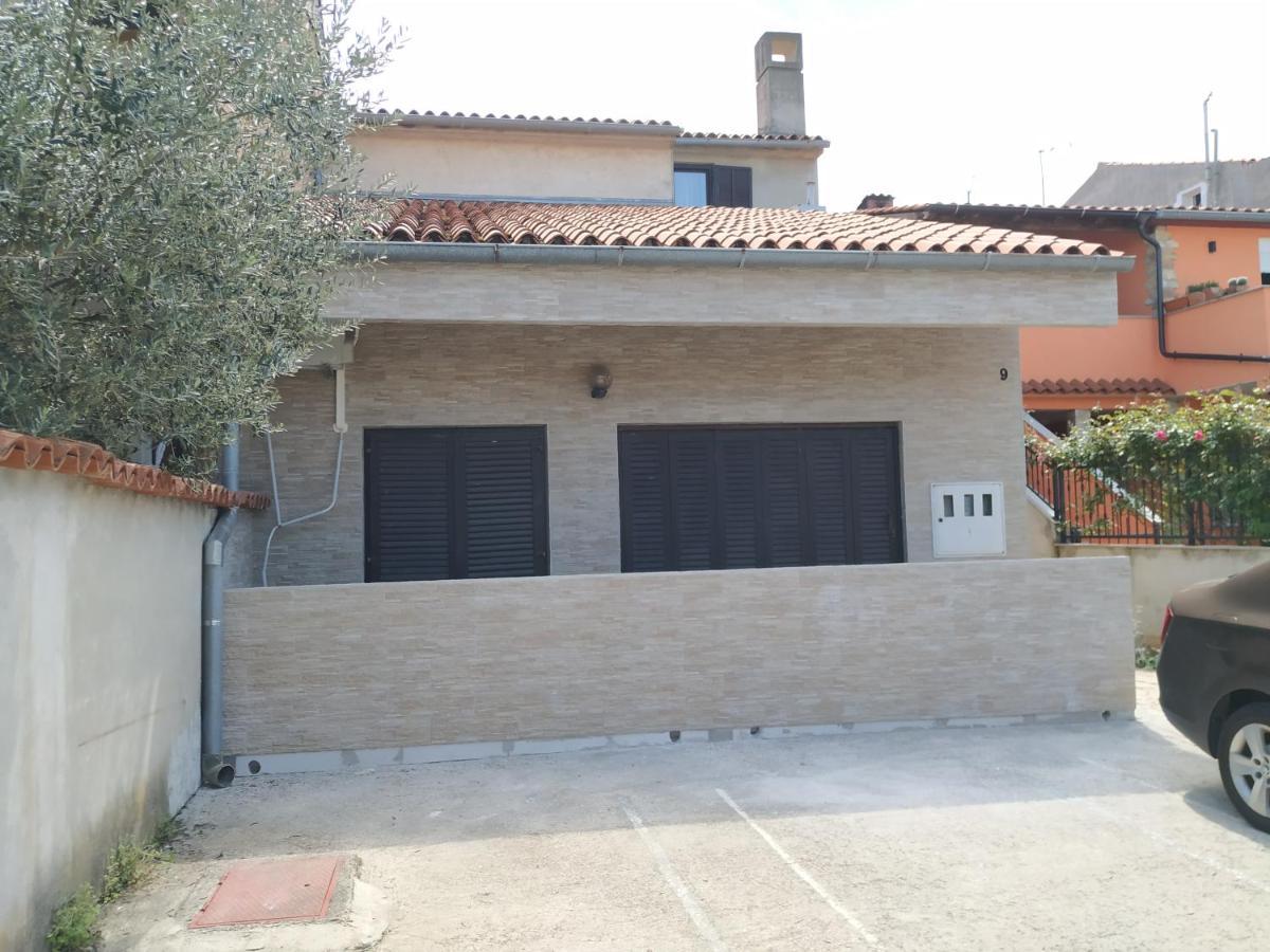 Apartments Zlatko Pula Exterior foto